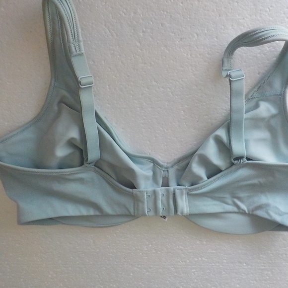 2 Lilyette Minimizer Bra - Picture 11 of 13